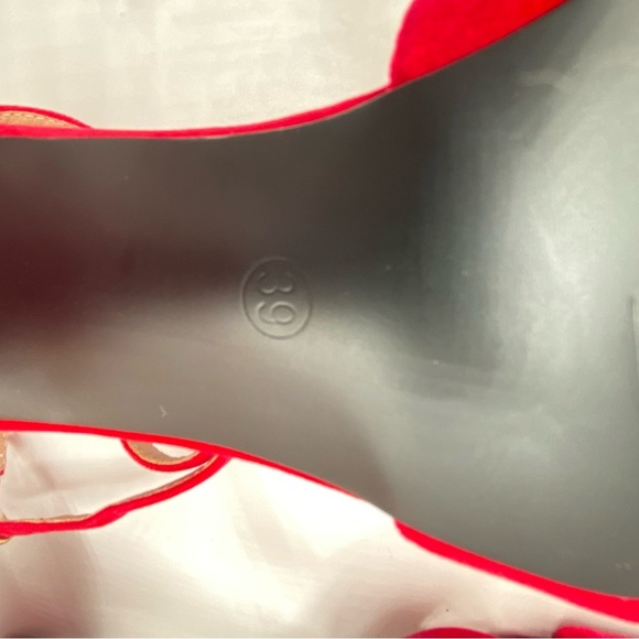 Red Velvet Women's Sandales with 2”Heels Pre-Loved Excellent Condition Size 39 - Picture 12 of 16